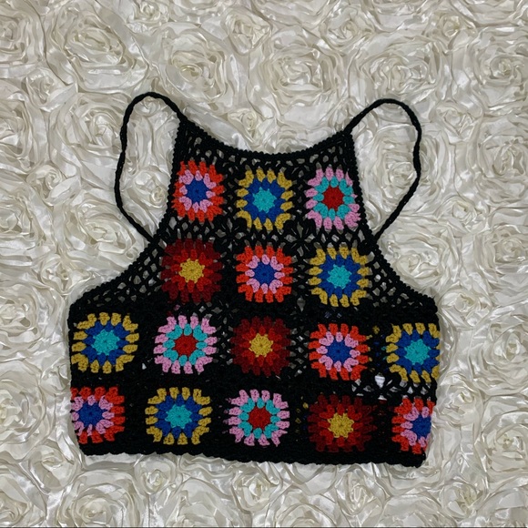 Forever 21 Tops - Crotchet Crop Top